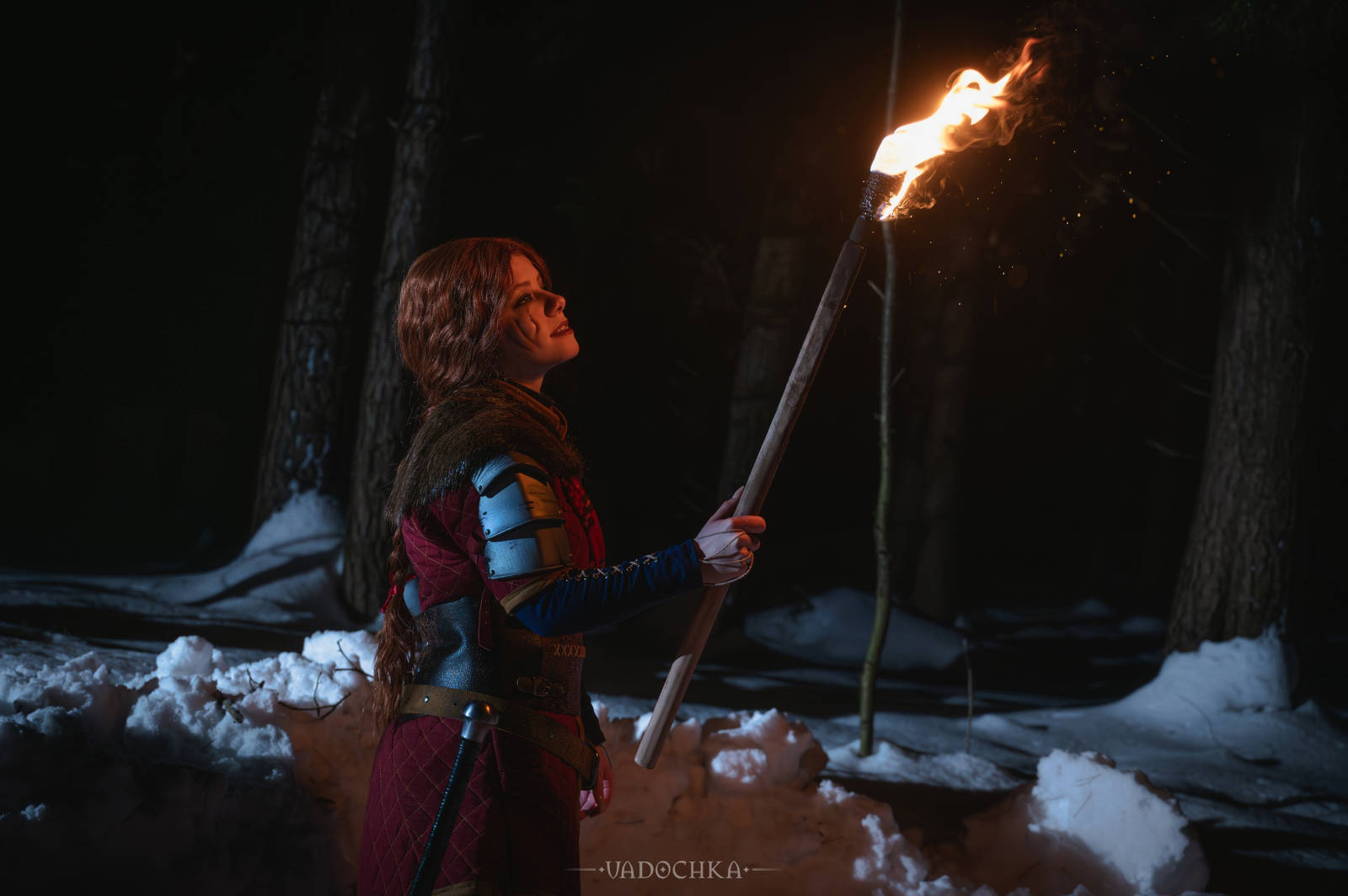 Dynamic shot of Cerys an Craite cosplay in action