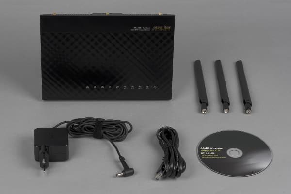 Комплект поставки Asus RT-AC68U Комплект поставки Asus RT-AC68U