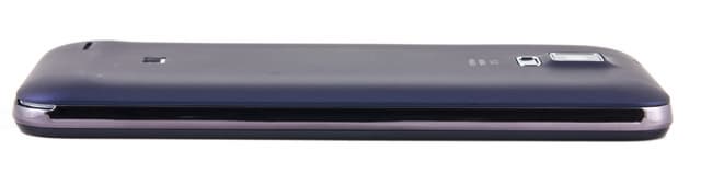 Левая грань коммуникатора Обзор ZTE V880G. Левая грань коммуникатора
