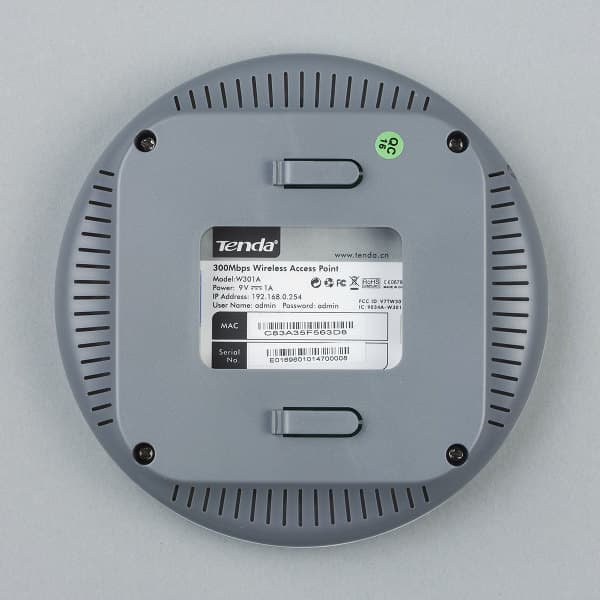 Внешний вид точки доступа Tenda W301A Внешний вид точки доступа Tenda W301A