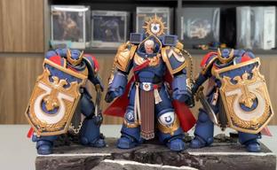 JoyToy показала распаковку фигурок Марнея Калгара и почетного стража Ультрамаринов из Warhammer 40,000: Space Marine 2