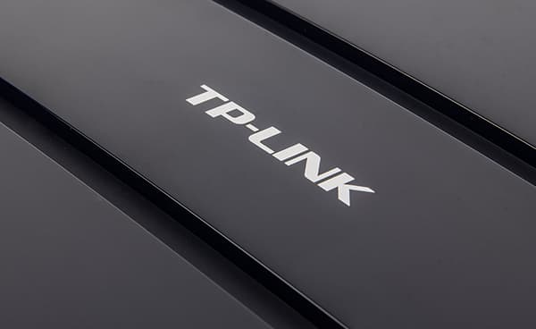 Внешний вид TP-Link TL-WR1045ND Внешний вид TP-Link TL-WR1045ND