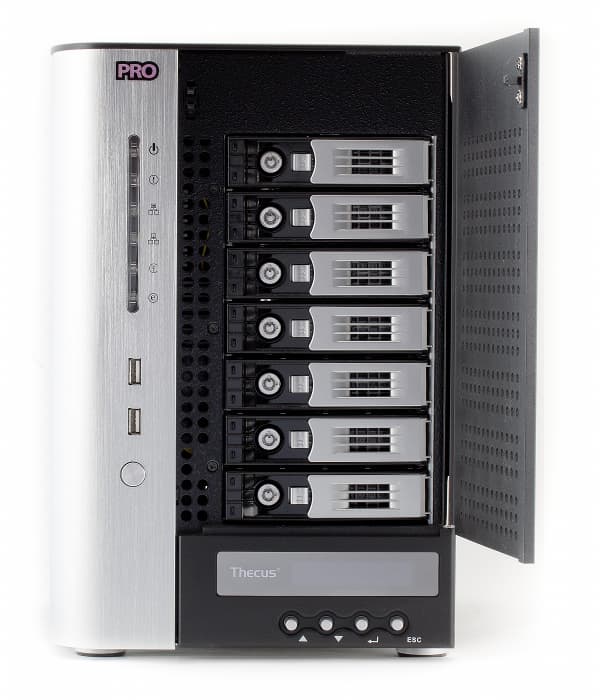 Thecus N7700 Pro, внешний вид