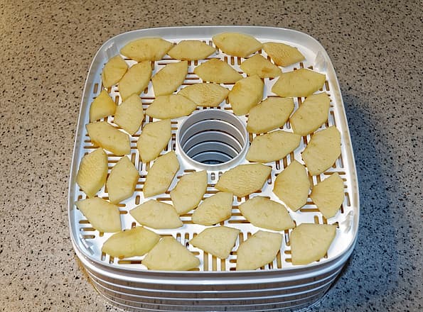 Электрическая сушилка Supra DFS-533