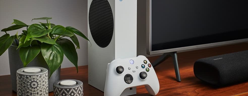 DNS предлагает купить консоль Xbox Series S на 10 тысяч рублей дешевле, чем «М.Видео»