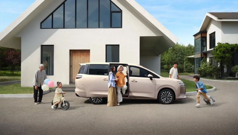 Wuling Xingguang 730