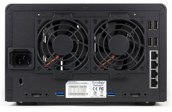 Внешний вид Synology DS1513+ Внешний вид Synology DS1513+