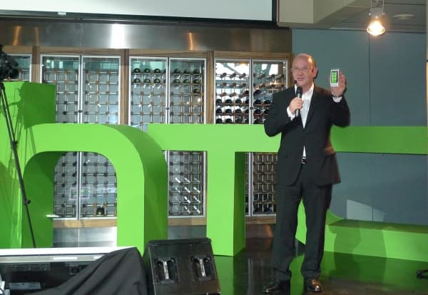 HTC Mozart презентация