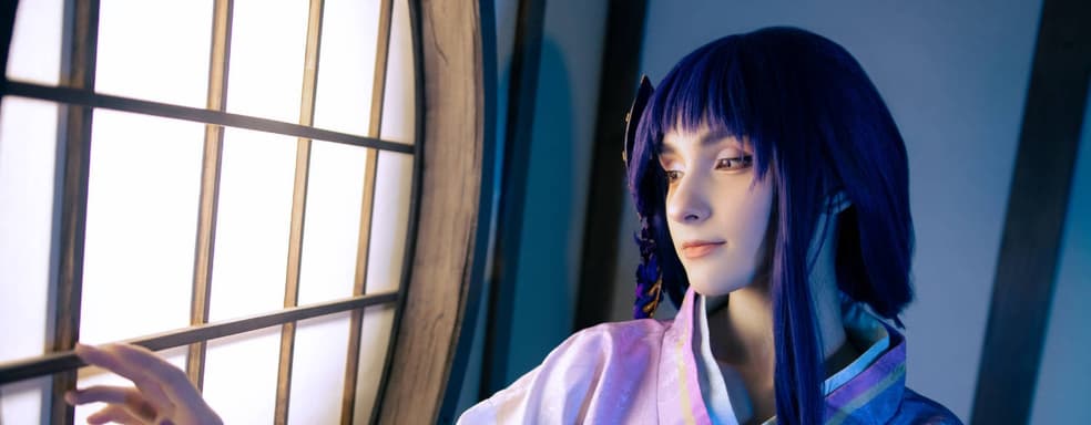 Первоначальный Электро Архонт: косплеерша превратилась в Райдэн Макото из игры Genshin Impact