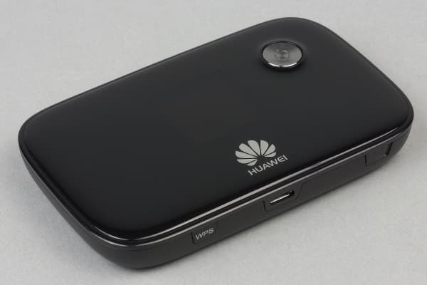 Внешний вид роутера Huawei E5776 Внешний вид роутера Huawei E5776