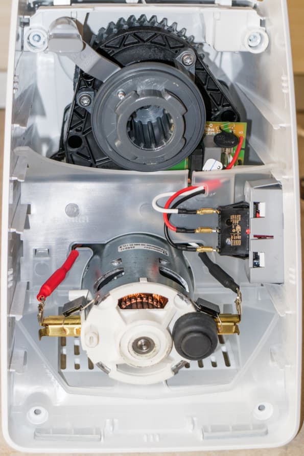 Мясорубка Bosch MFW3540W