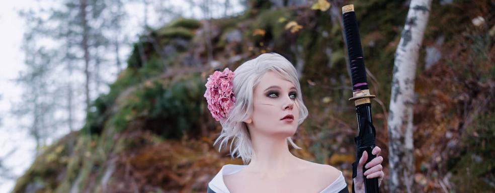 Adventures in Japan: Cosplayer Appears as Ciri from The Witcher 3: Wild Hunt