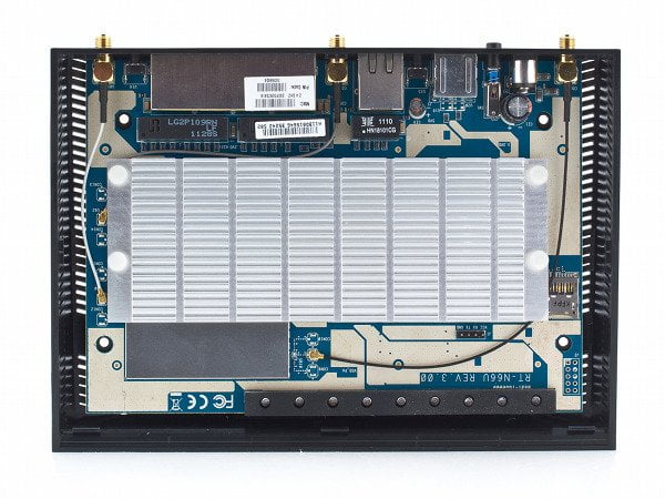 Печатная плата беспроводного роутера ASUS RT-N66U