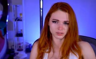 Amouranth предложила своим поклонникам выбрать между днем с ней и PS5 — консоль выиграла голосование с огромным перевесом