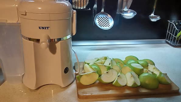 Центробежная соковыжималка Unit UCJ-411