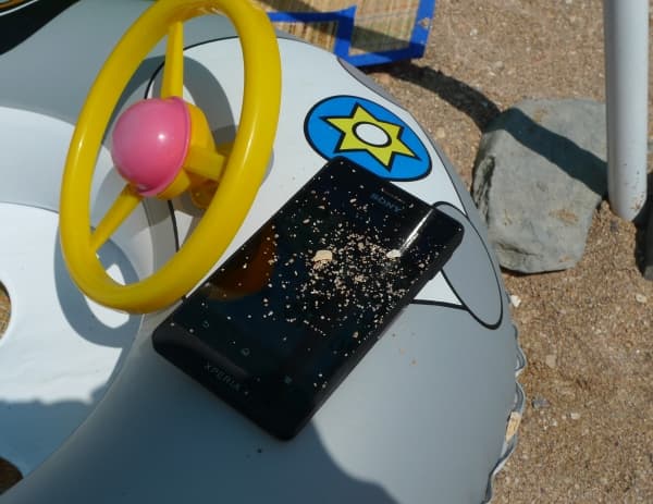 Обзор коммуникатора Sony Xperia go