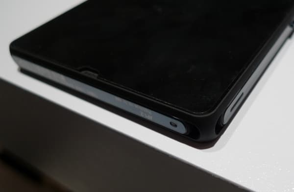 Мобильные новинки CES 2013