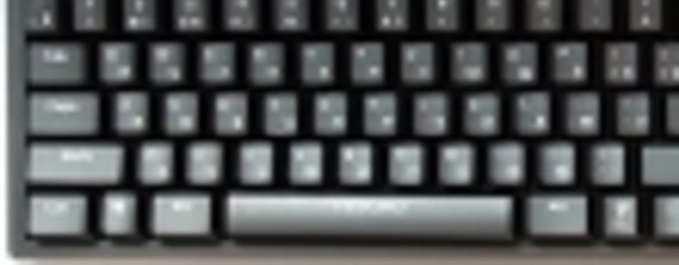 Tesoro Excalibur: механическая игровая клавиатура с подсветкой и встроенной памятью в классическом исполнении