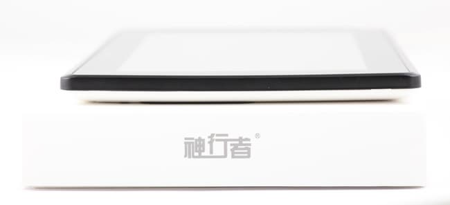 Боковая сторона планшета PD10 FreeLander GPS