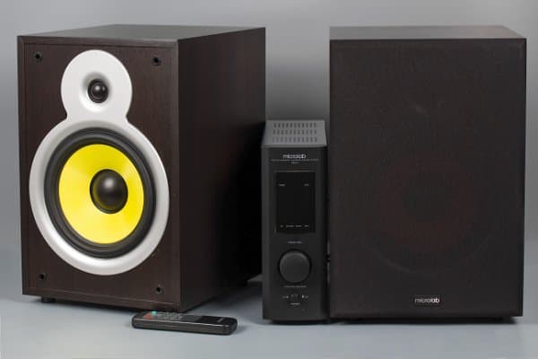 внешний вид Microlab Pro 3