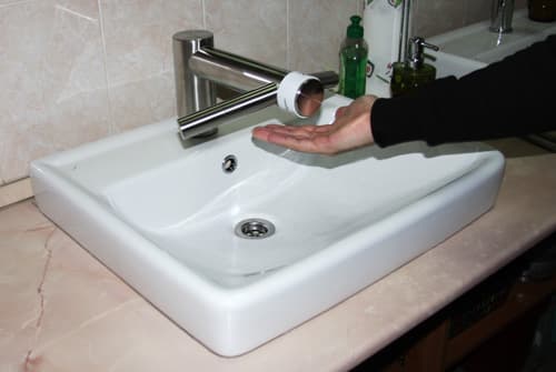 Сушилка для рук Dyson Airblade Tap AB09. Установка Сушилка для рук Dyson Airblade Tap AB09. Установка