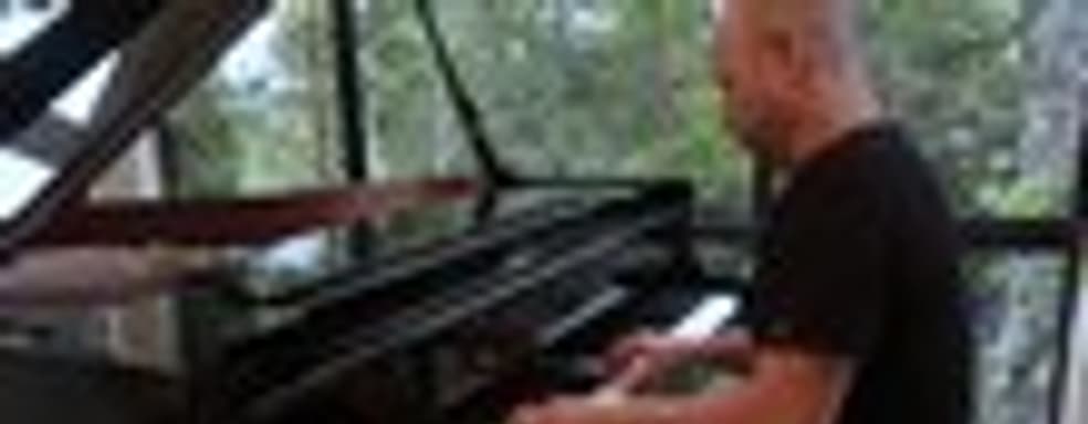 Заглавная музыкальная композиция Fallout 4 в исполнении композитора