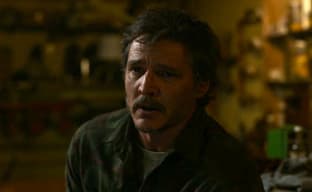 Во второй серии второго сезона сериала The Last of Us есть «пасхалка» для геймеров