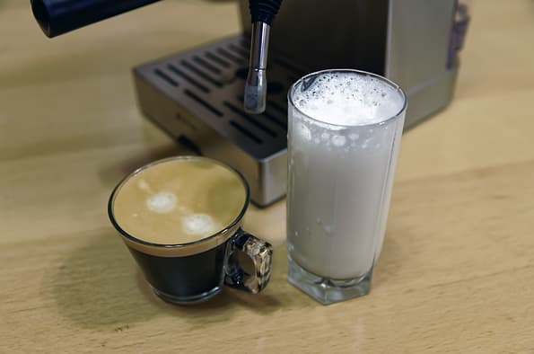 Рожковая кофеварка Kitfort KT-701