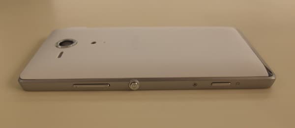 Cмартфоны Xperia SP и Xperia L