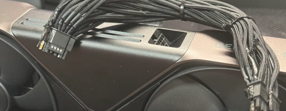 Коннектор RTX 5090 FE расплавился во время игры в Battlefield 5 — геймер показал последствия «жаркого матча»