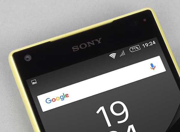 смартфон Sony Xperia Z5 Compact