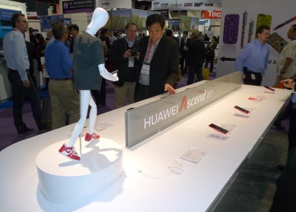 Мобильные новинки CES 2013