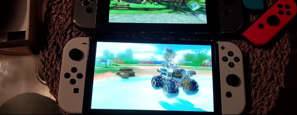 Nintendo Switch OLED vs. Nintendo Switch. Прямое сравнение экранов двух консолей