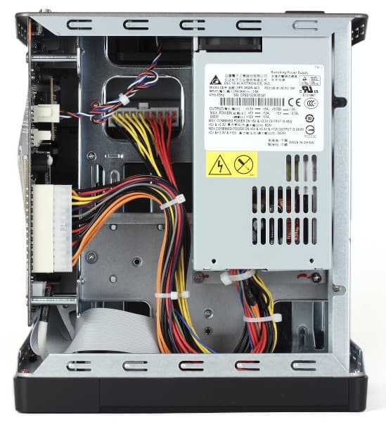 Конструкция QNAP TS-569L