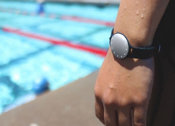 Фитнес-браслет Фитнес-браслет