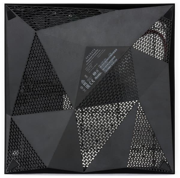 Внешний вид Seagate Personal Cloud Внешний вид Seagate Personal Cloud