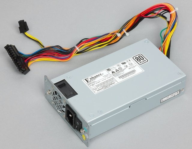 Конструкция сетевого накопителя Thecus N7770-10G
