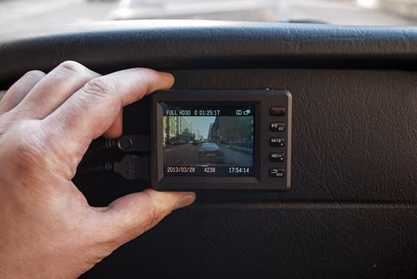 Автомобильный видеорегистратор Axiom Car Vision 1000