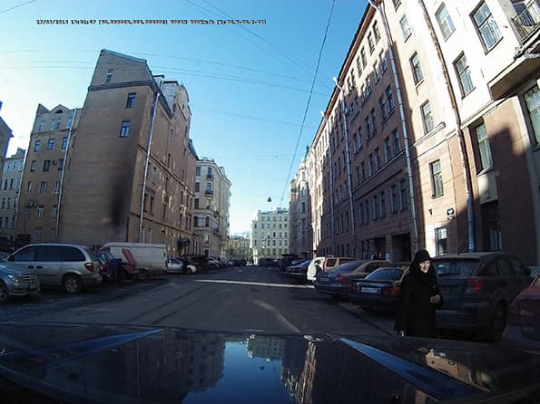 Автомобильный видеорегистратор CamBox In Car Edition