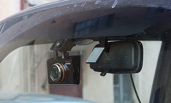 Автомобильный видеорегистратор FineVu CR-2000S