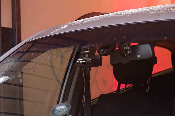 Автомобильный видеорегистратор iBox Combo F5