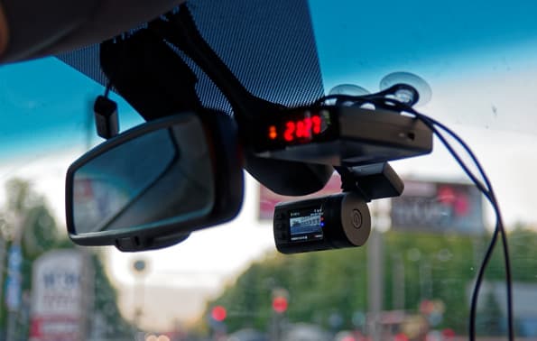 Автомобильный видеорегистратор mini0806