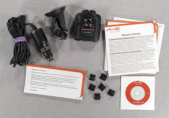 Автомобильный видеорегистратор Mio MiVue 388