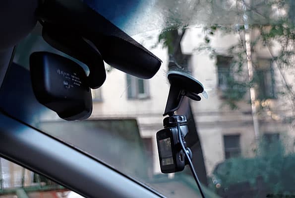 Автомобильный видеорегистратор Mio MiVue 568