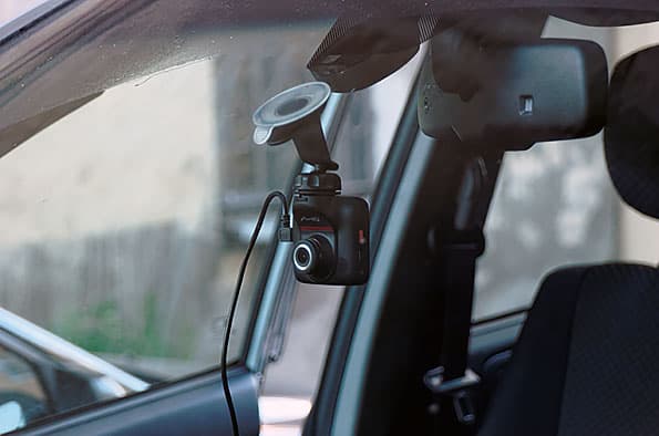 Автомобильный видеорегистратор Mio MiVue 568