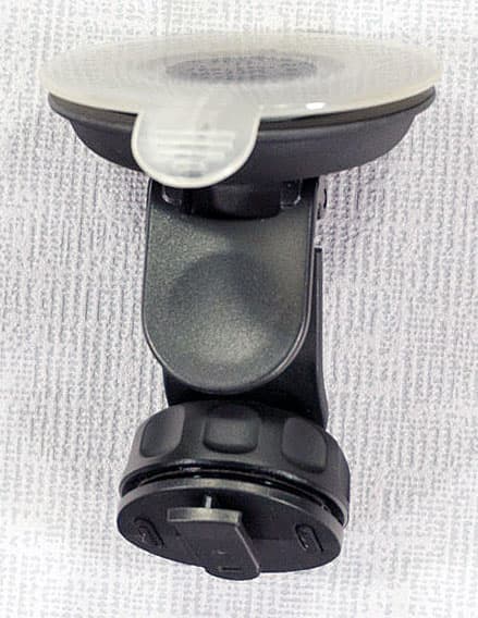 Автомобильный видеорегистратор Mio MiVue 588