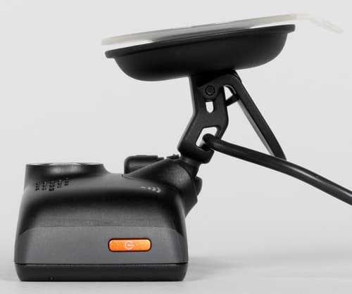 Автомобильный видеорегистратор Mio MiVue 688