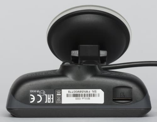 Автомобильный видеорегистратор Mio MiVue 688