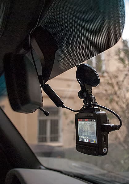 Автомобильный видеорегистратор ParkCity DVR HD 710