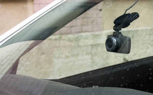 Автомобильный видеорегистратор Playme Back